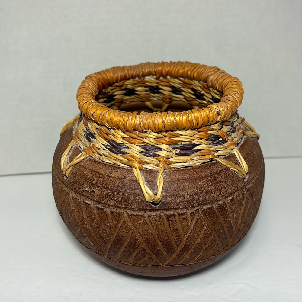 Pier 1 Clay Pot Handcrafted Woven Rattan/Straw Trim Around Rim Carved Clay Band